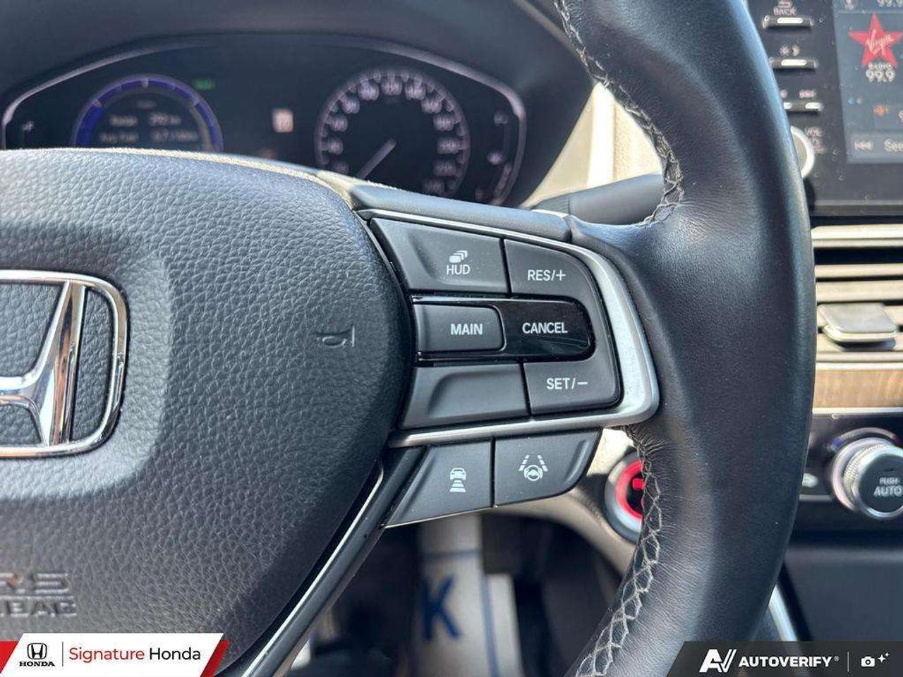 2018 Honda Accord Touring Photo