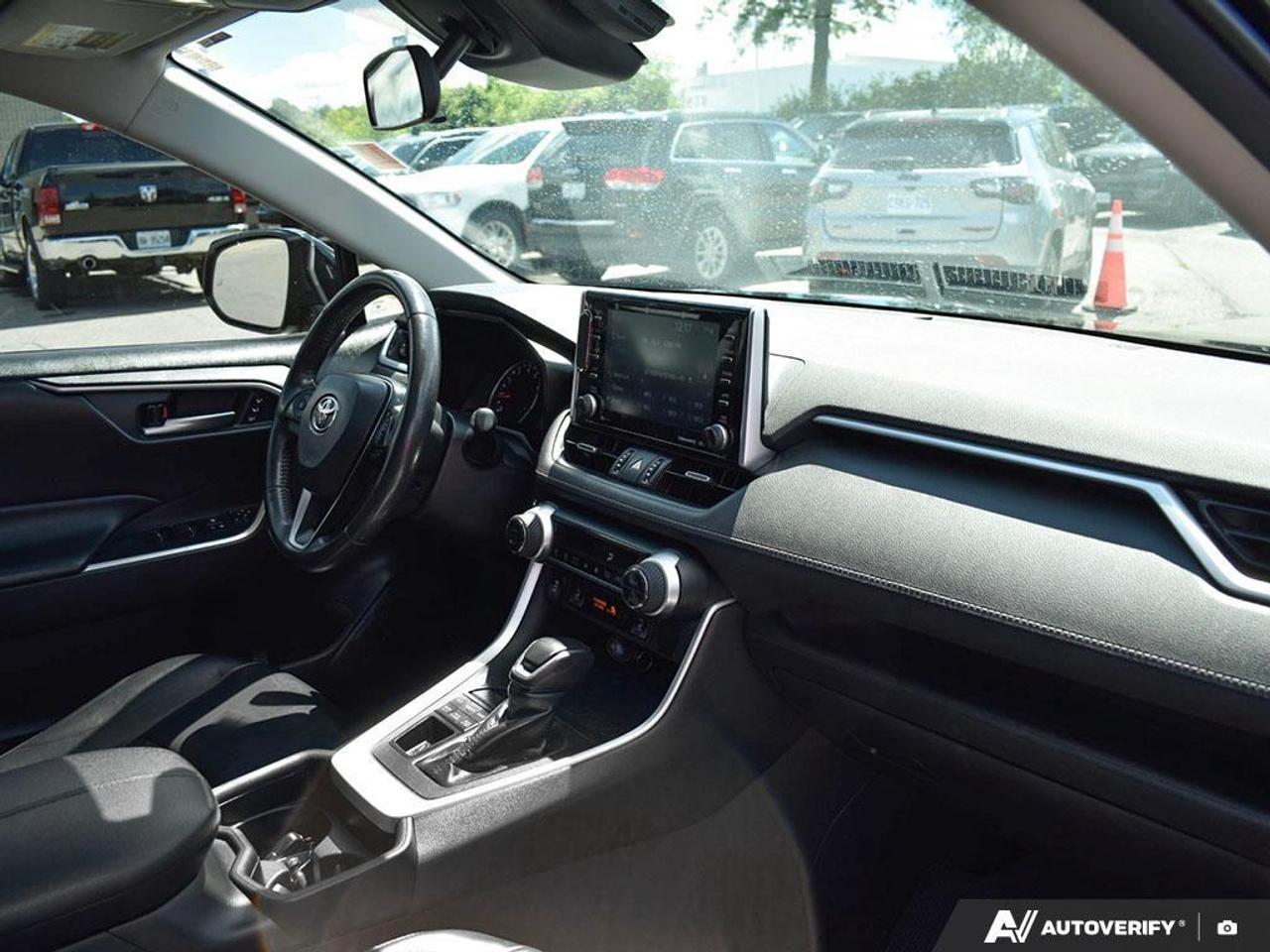 2019 Toyota RAV4 XLE 4dr All-wheel Drive Photo