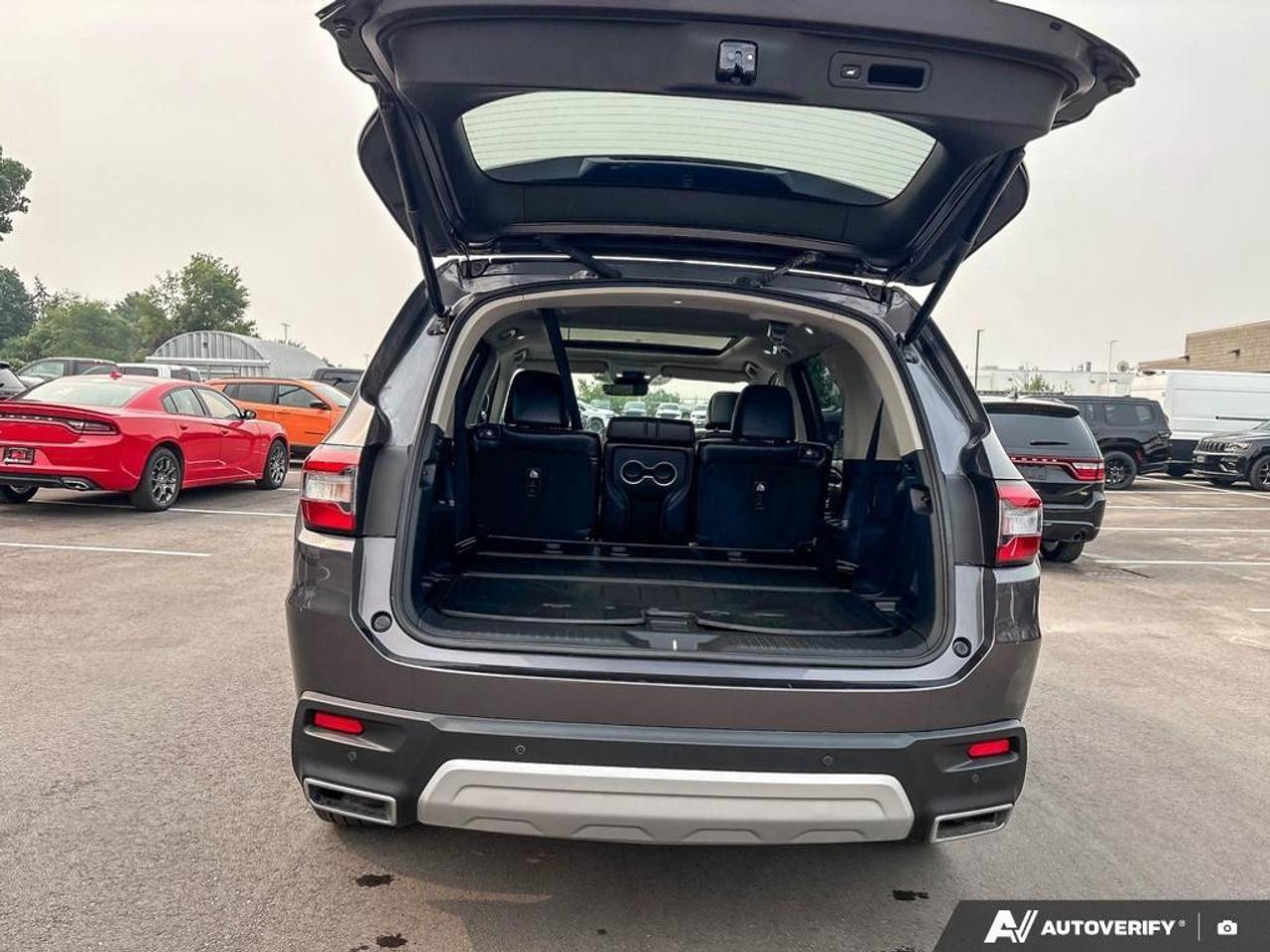 2023 Honda Pilot Touring 4dr All-Wheel Drive Photo