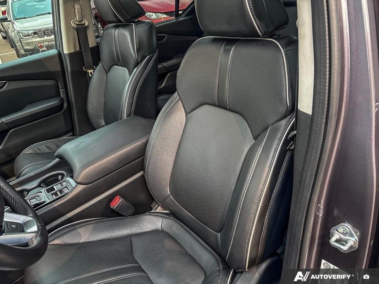 2023 Honda Pilot Touring 4dr All-Wheel Drive Photo