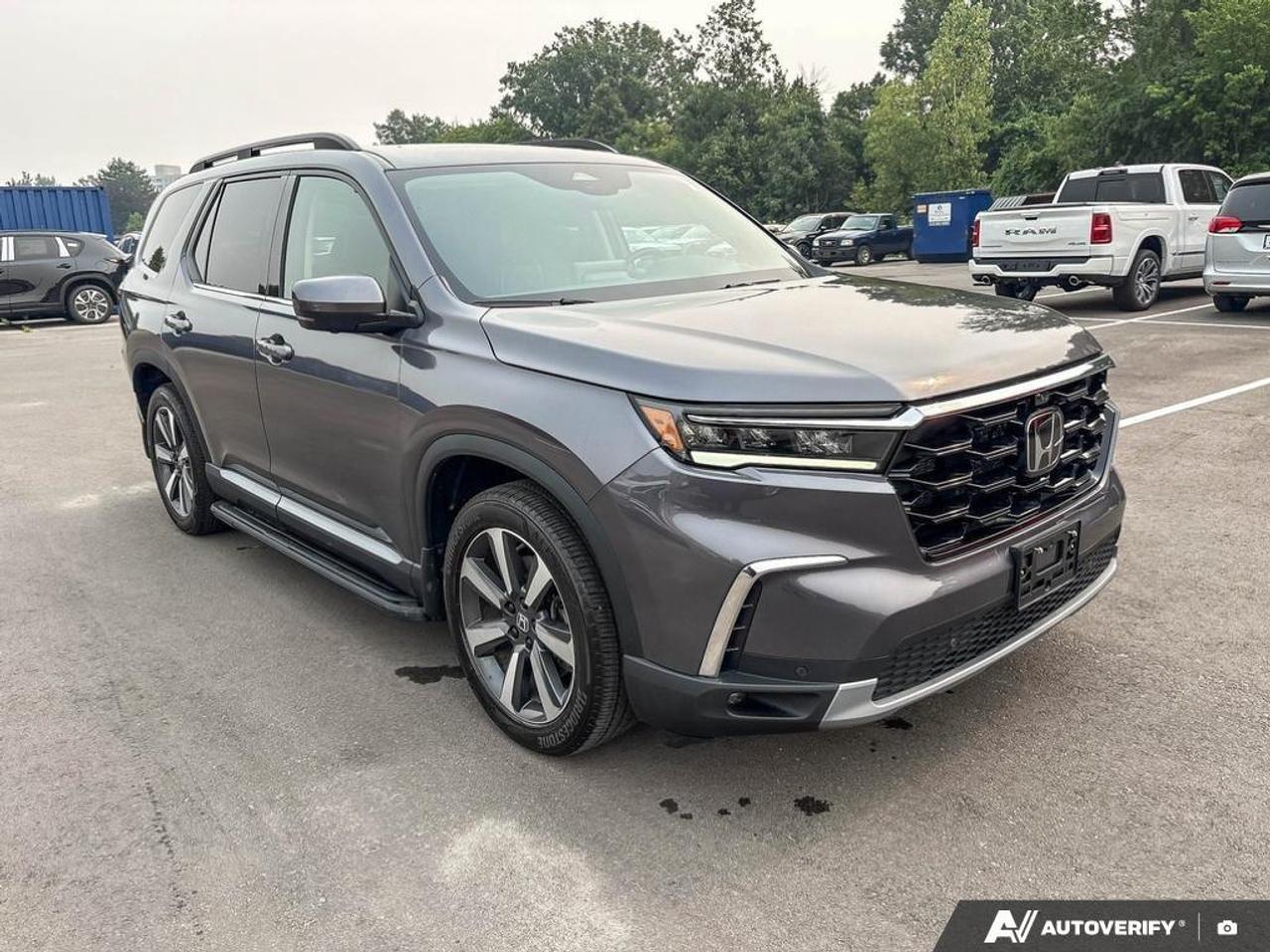 2023 Honda Pilot Touring 4dr All-Wheel Drive Photo