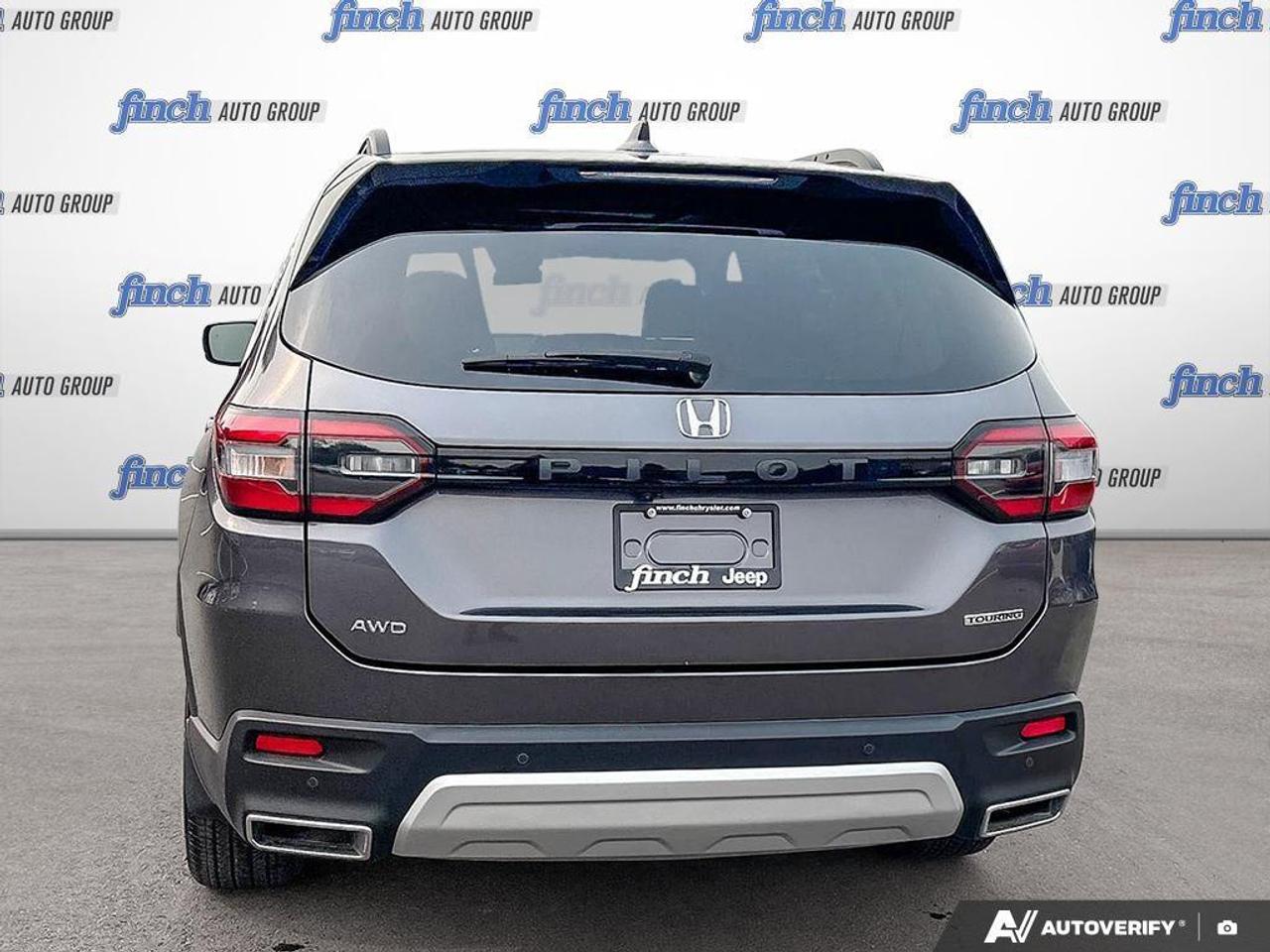 2023 Honda Pilot Touring 4dr All-Wheel Drive Photo