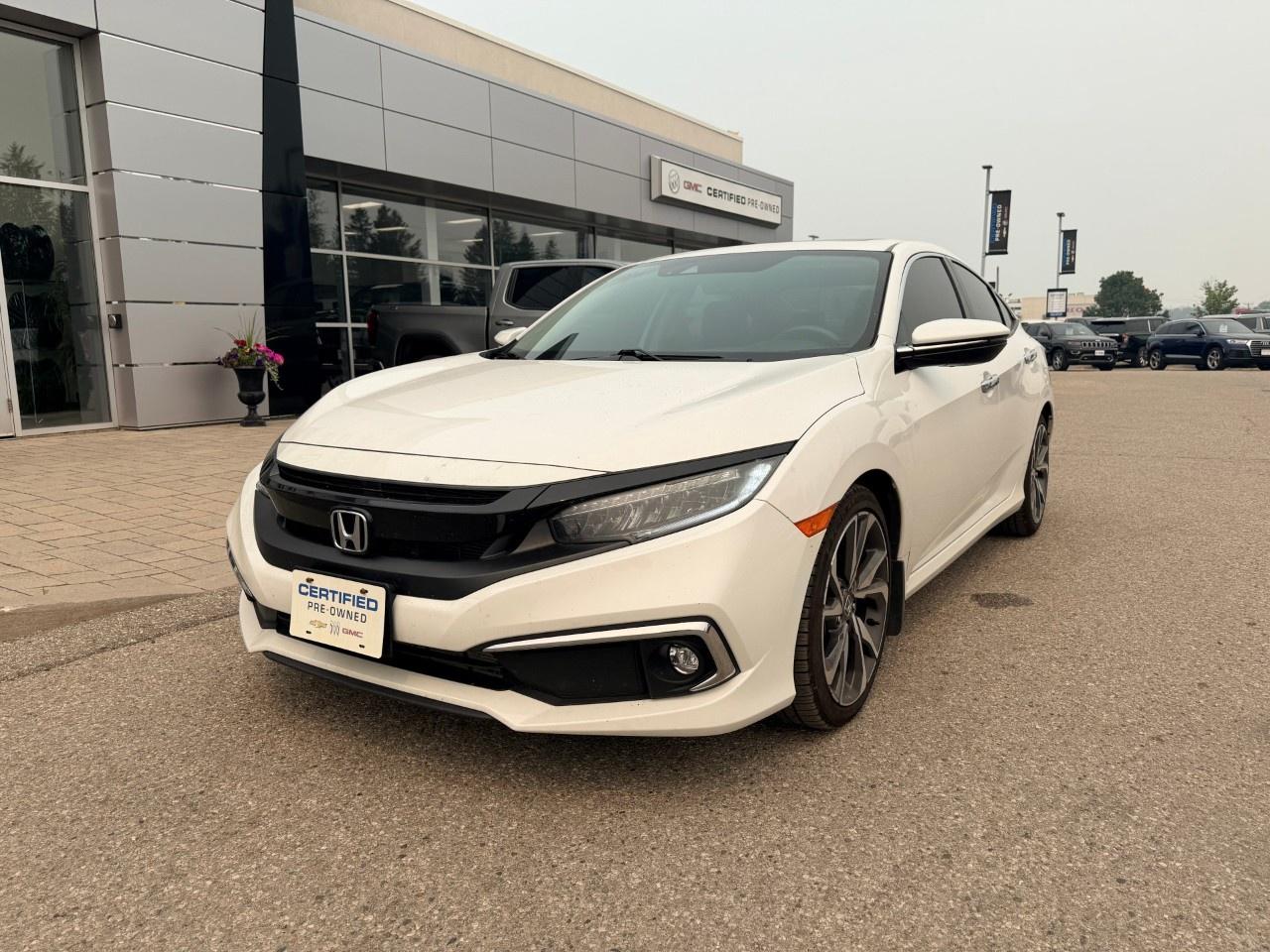 2019 Honda Civic Sedan Touring CVT Sedan Photo0