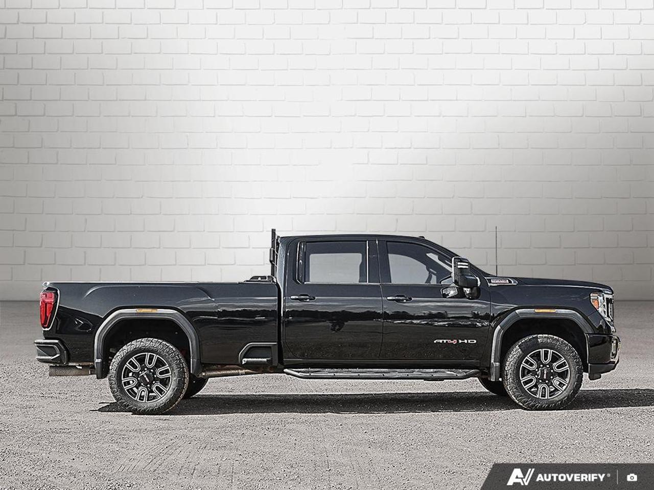 2023 GMC SIERRA 2500HD 4WD Crew Cab Long Box AT4 Photo