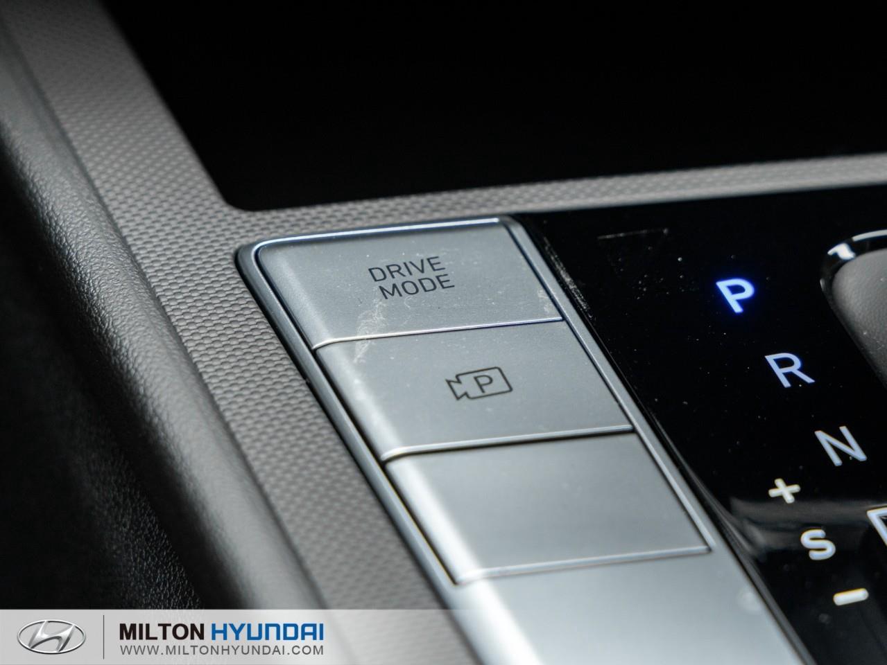 2026 Hyundai Elantra Preferred w/Tech Pkg 4dr Sedan Photo