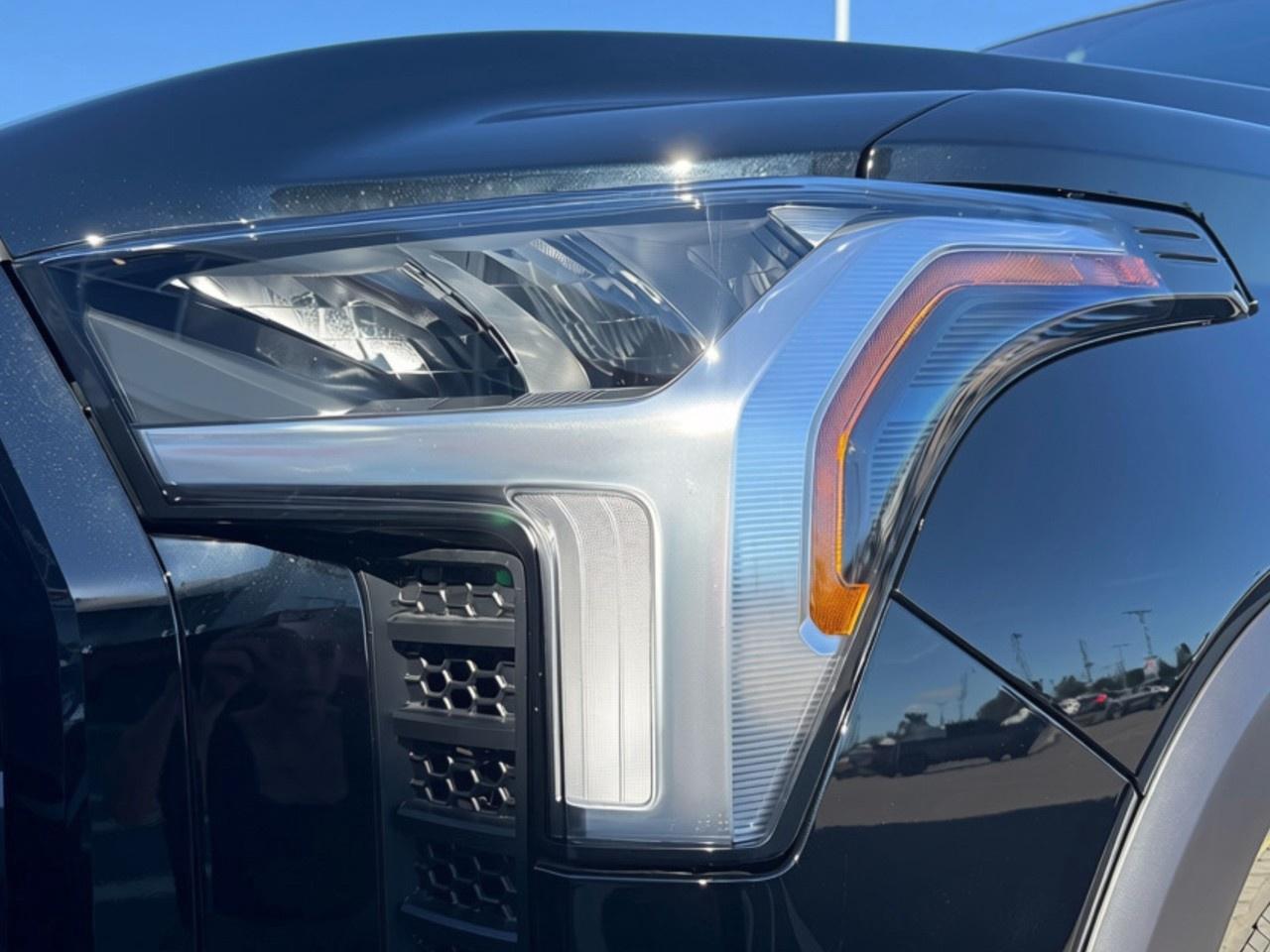 2026 Toyota Tundra 4x4 Double Cab SR5 Long Bed Photo