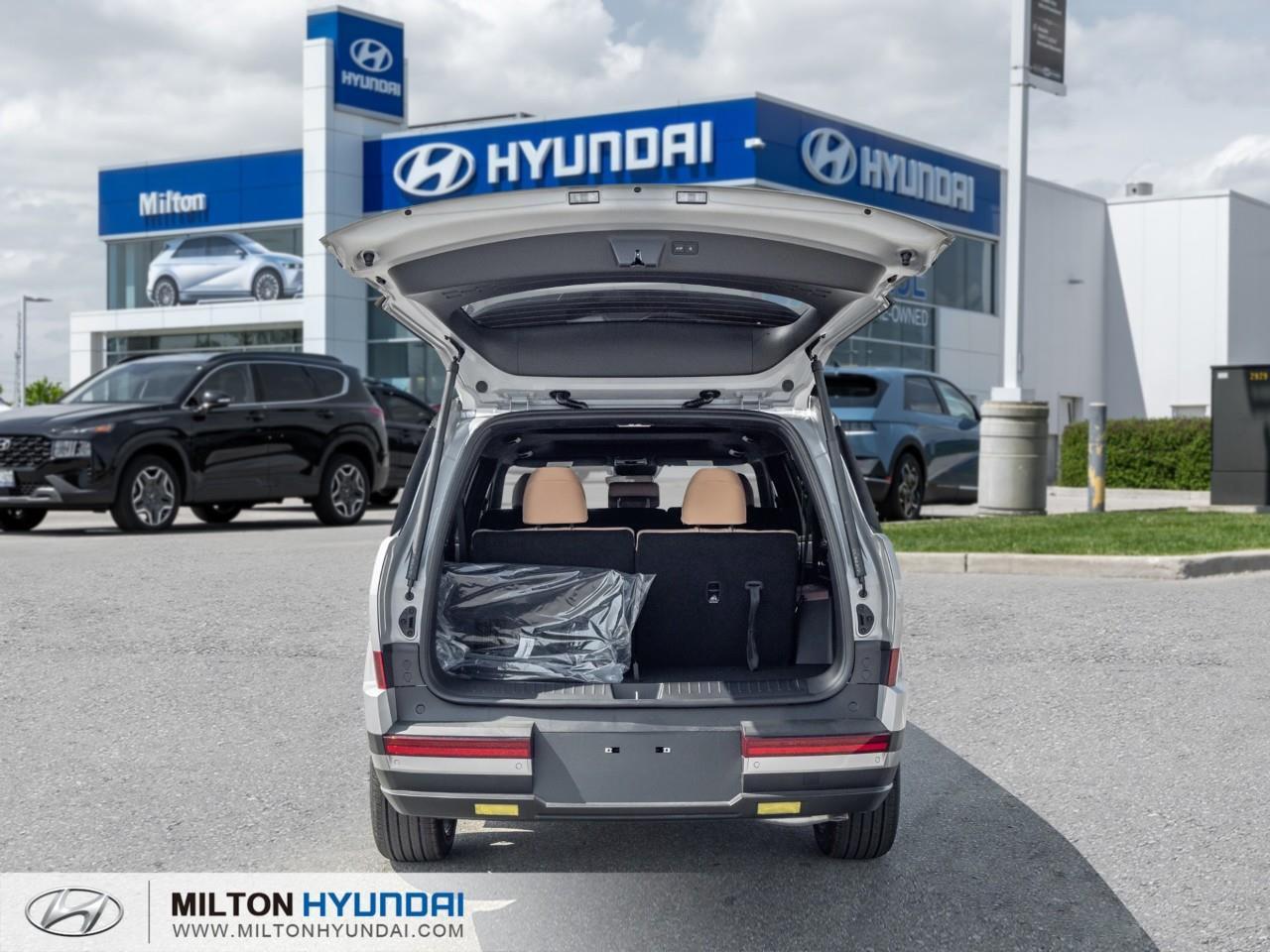 2026 Hyundai Santa Fe HEV Luxury 4dr All-Wheel Drive Photo