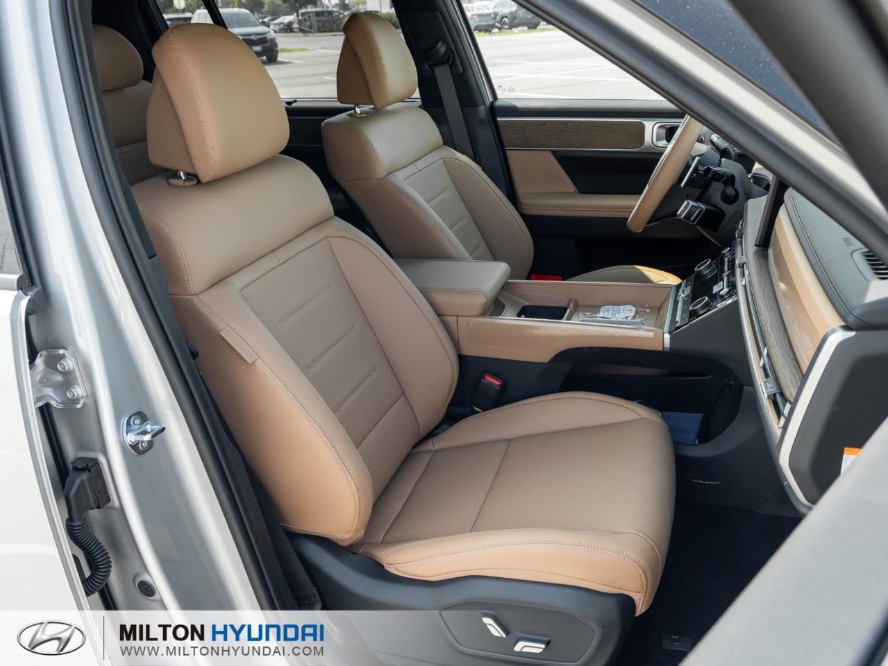 2026 Hyundai Santa Fe HEV Luxury 4dr All-Wheel Drive Photo