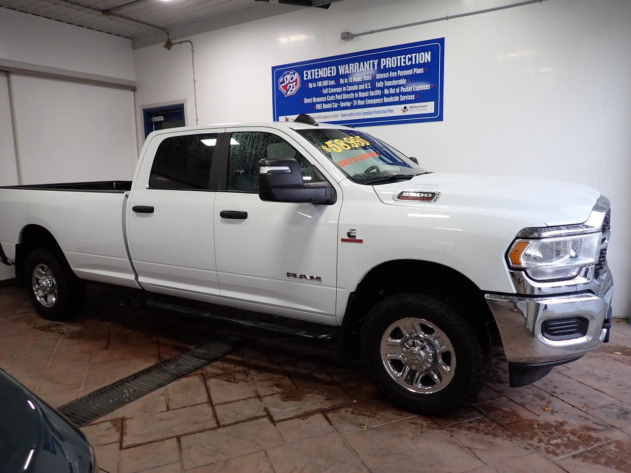 2024 RAM 2500 Big Horn 4WD CREW CAB 8' BOX *DIESEL* Photo