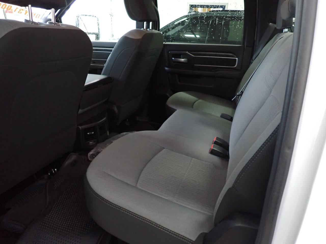 2024 RAM 2500 Big Horn 4WD CREW CAB 8' BOX *DIESEL* Photo