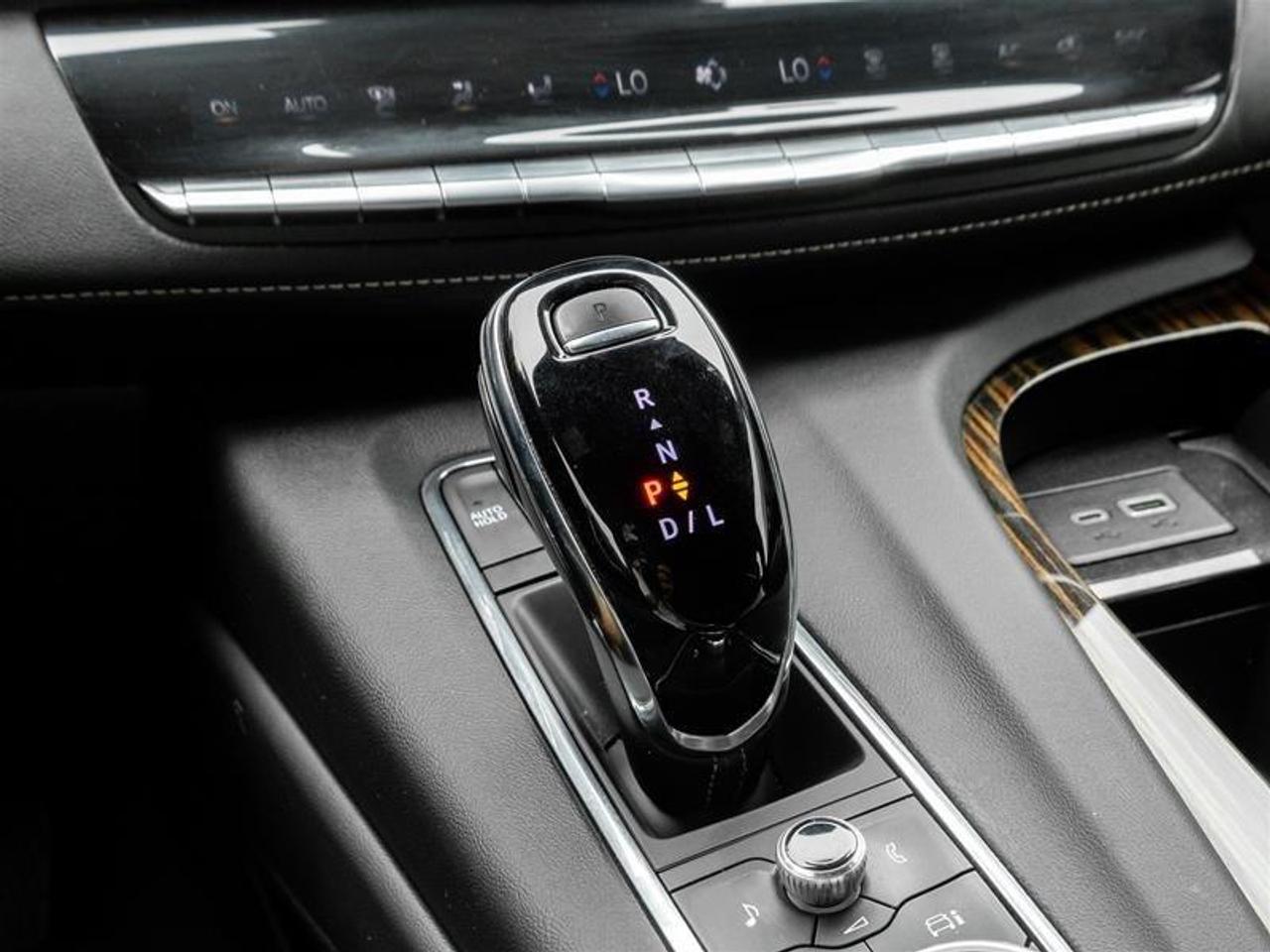 2023 Cadillac Escalade ESV Premium Luxury 4X4 Photo