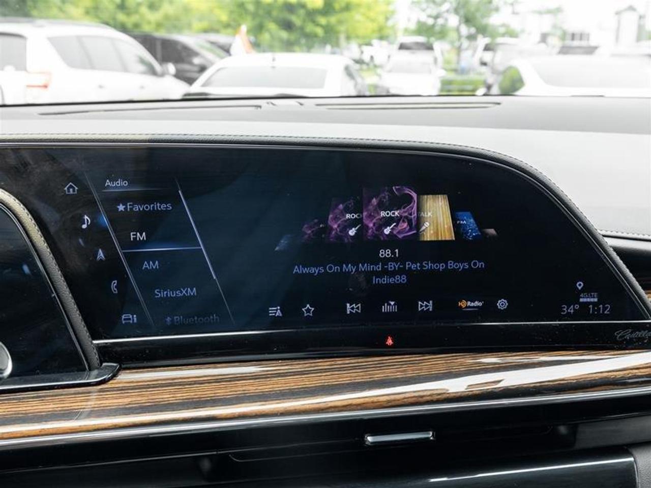 2023 Cadillac Escalade ESV Premium Luxury 4X4 Photo