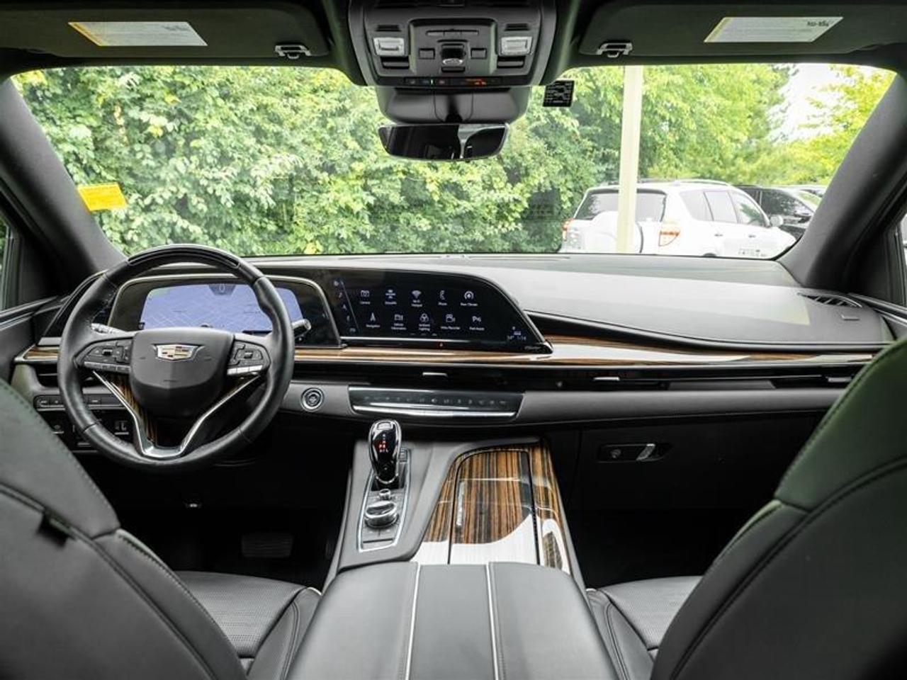 2023 Cadillac Escalade ESV Premium Luxury 4X4 Photo