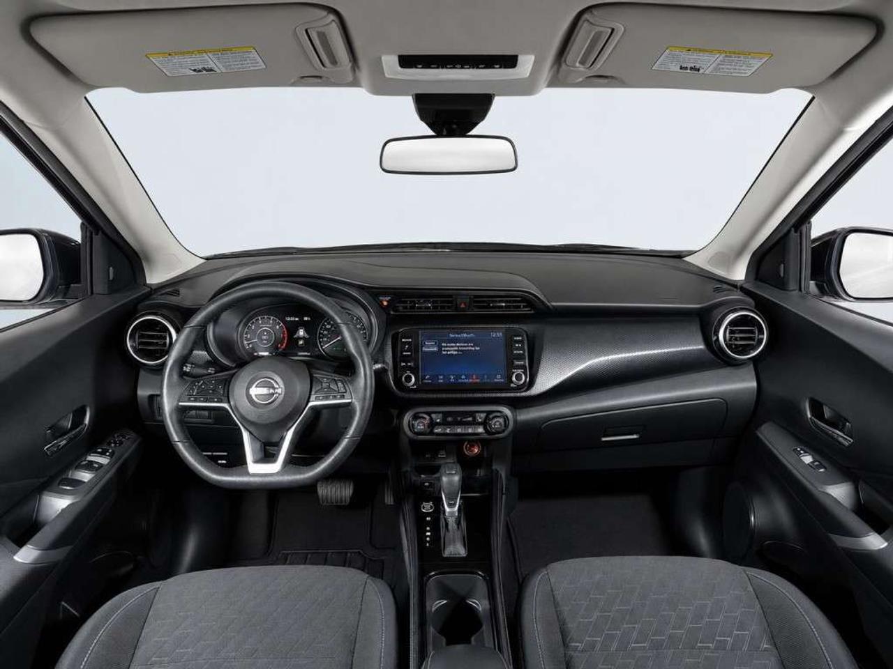 2025 Nissan Kicks S       Touchscreen with Apple CarPlay/Android Auto   Blind Spot   Backup Camera   Push Start   Clean Carfax   Heated Sea Photo