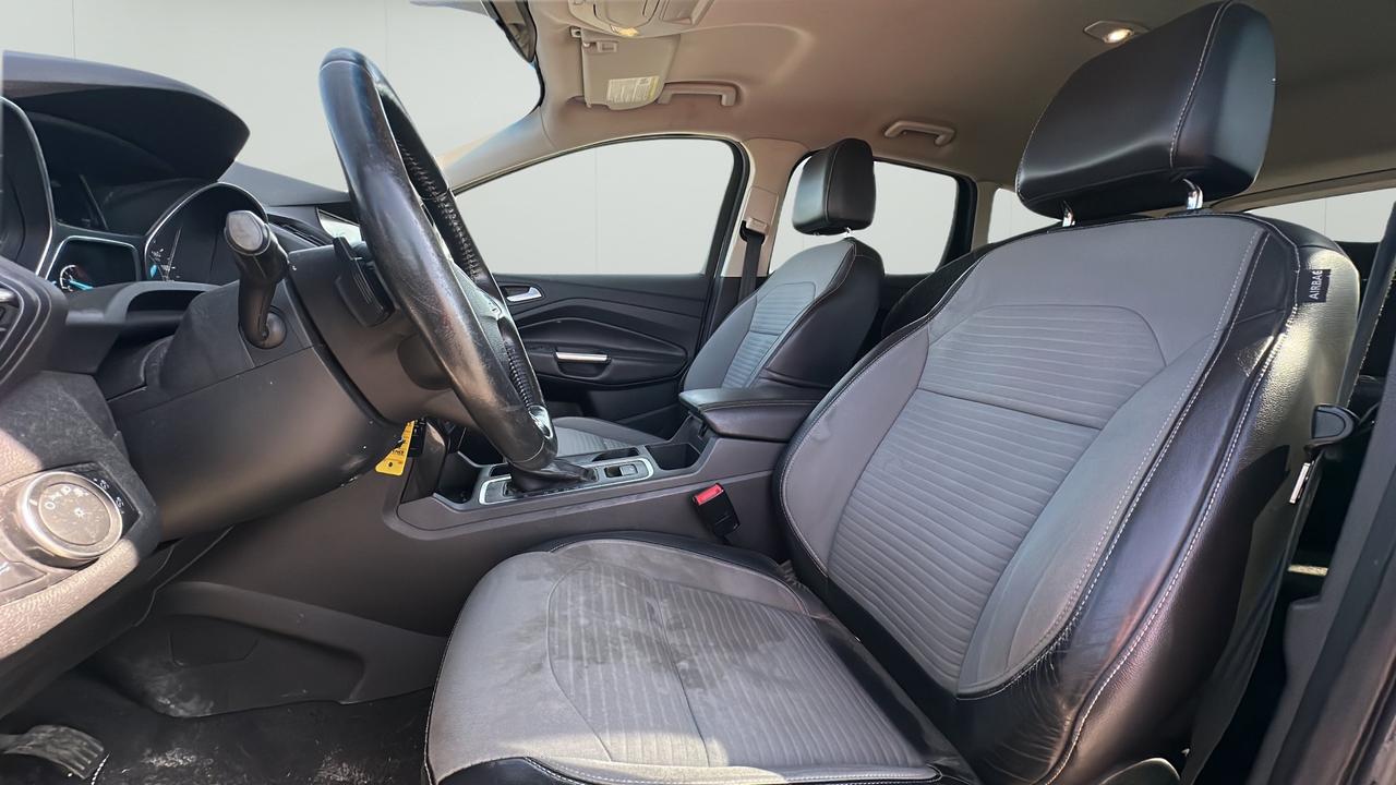 2017 Ford Escape 4WD 4dr SE Photo
