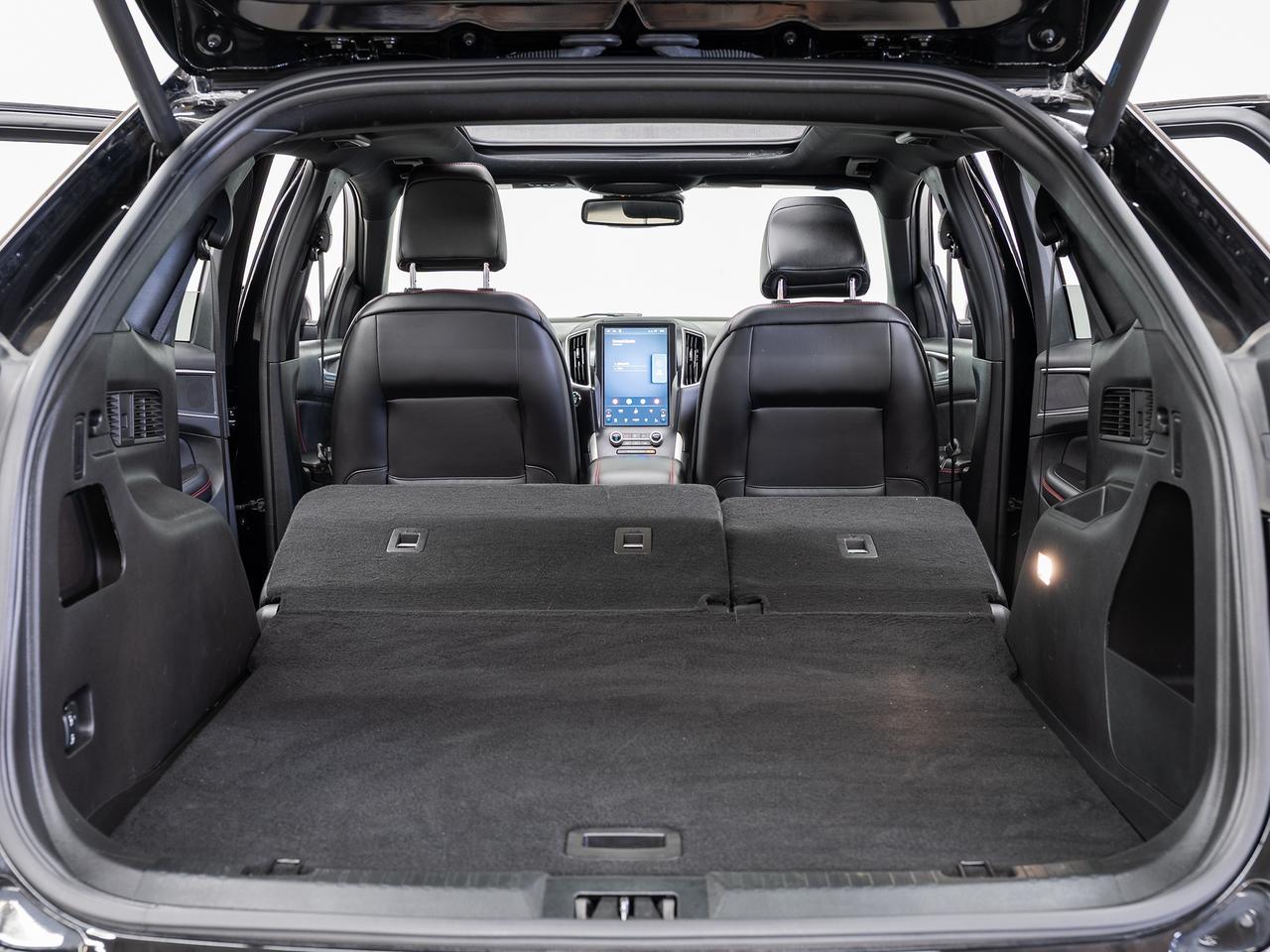 2024 Ford Edge ST-LINE AWD | Pano Roof | Leather | BSM | CarPlay