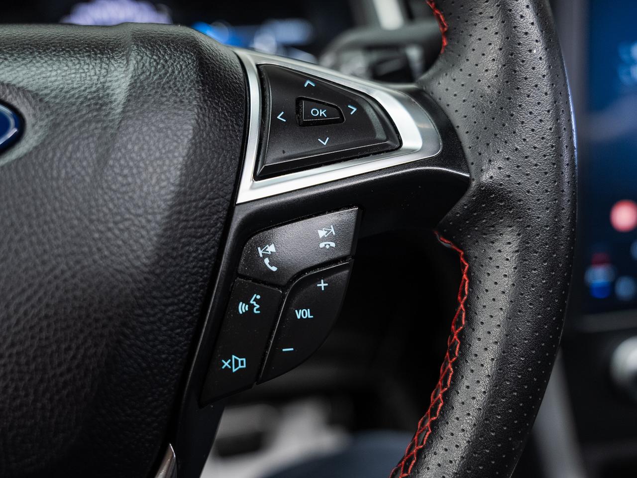 2024 Ford Edge ST-LINE AWD | Pano Roof | Leather | BSM | CarPlay