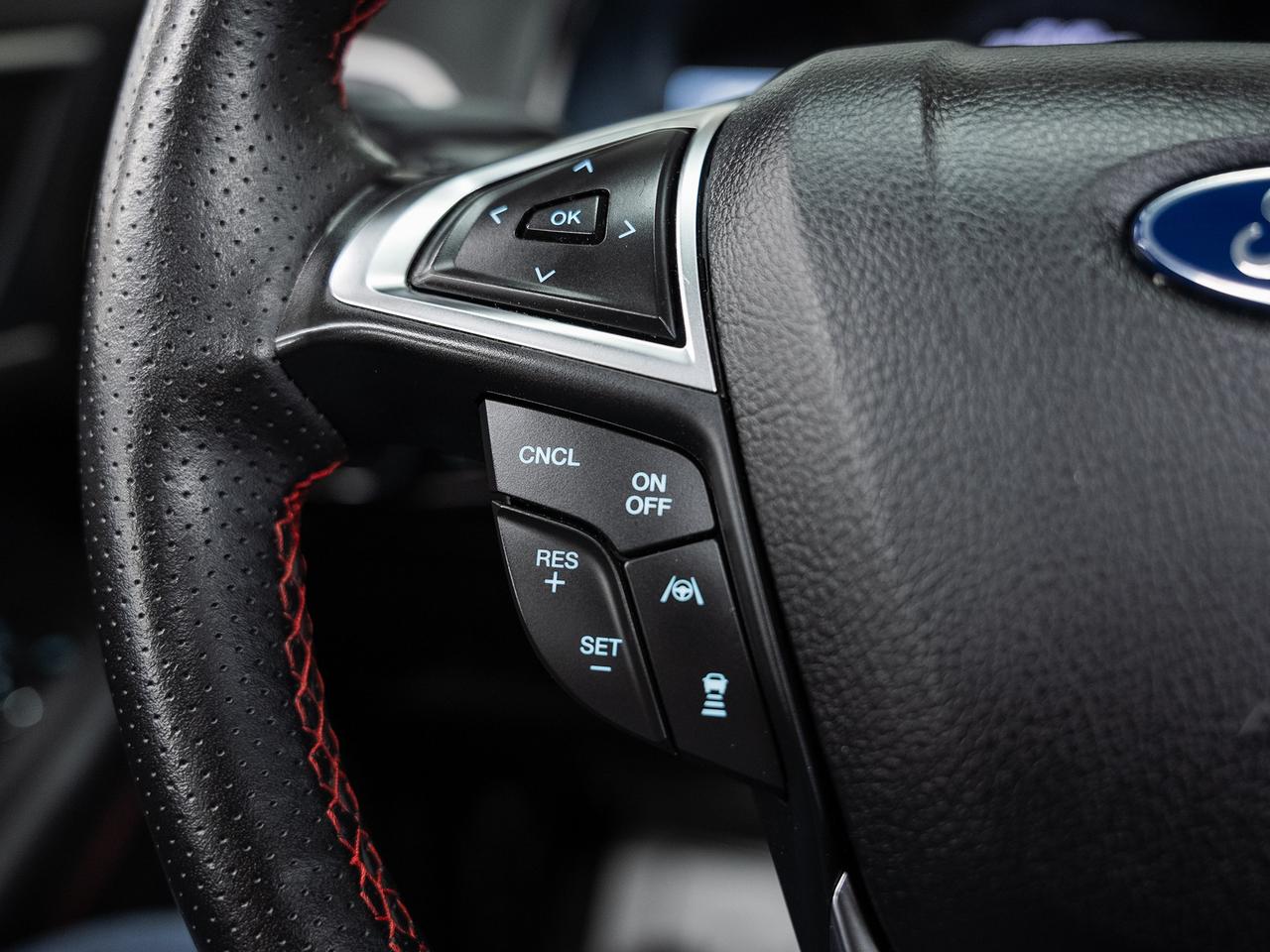 2024 Ford Edge ST-LINE AWD | Pano Roof | Leather | BSM | CarPlay