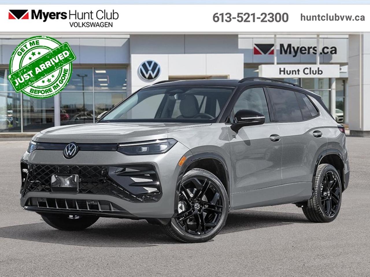 2026 Volkswagen Tiguan Comfortline R-Line Black Edition Photo0