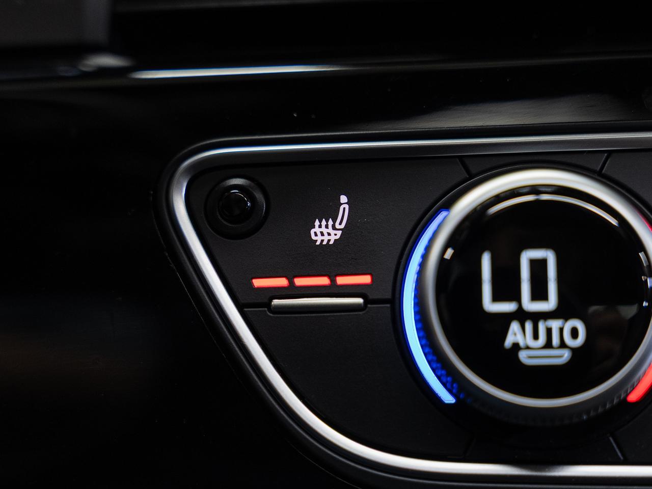 2021 Audi A4 TECHNIK AWD | S-Line | BlackOptics | BSM | CarPlay