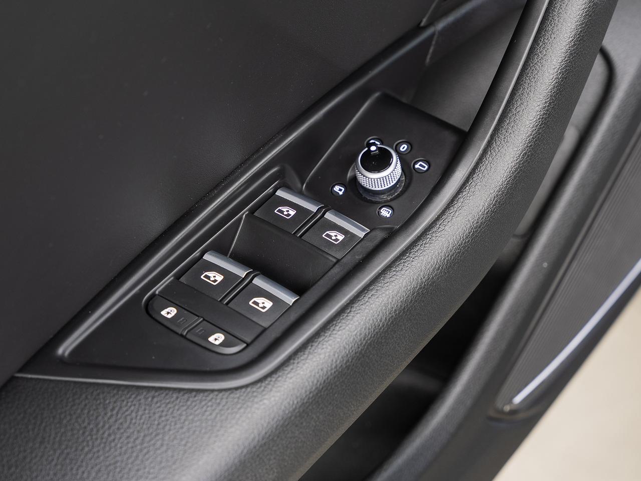 2021 Audi A4 TECHNIK AWD | S-Line | BlackOptics | BSM | CarPlay