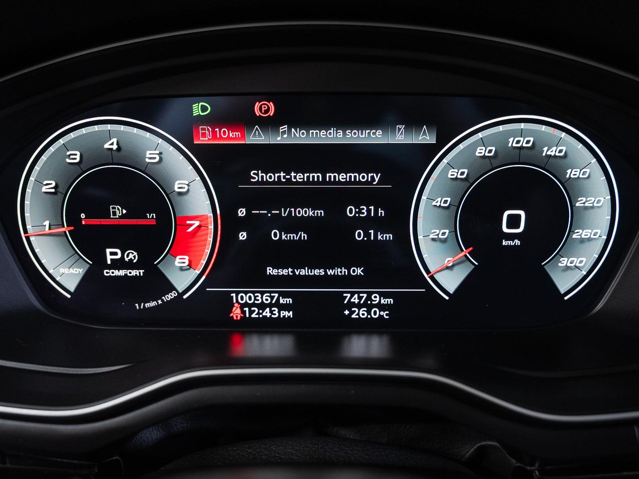 2021 Audi A4 TECHNIK AWD | S-Line | BlackOptics | BSM | CarPlay