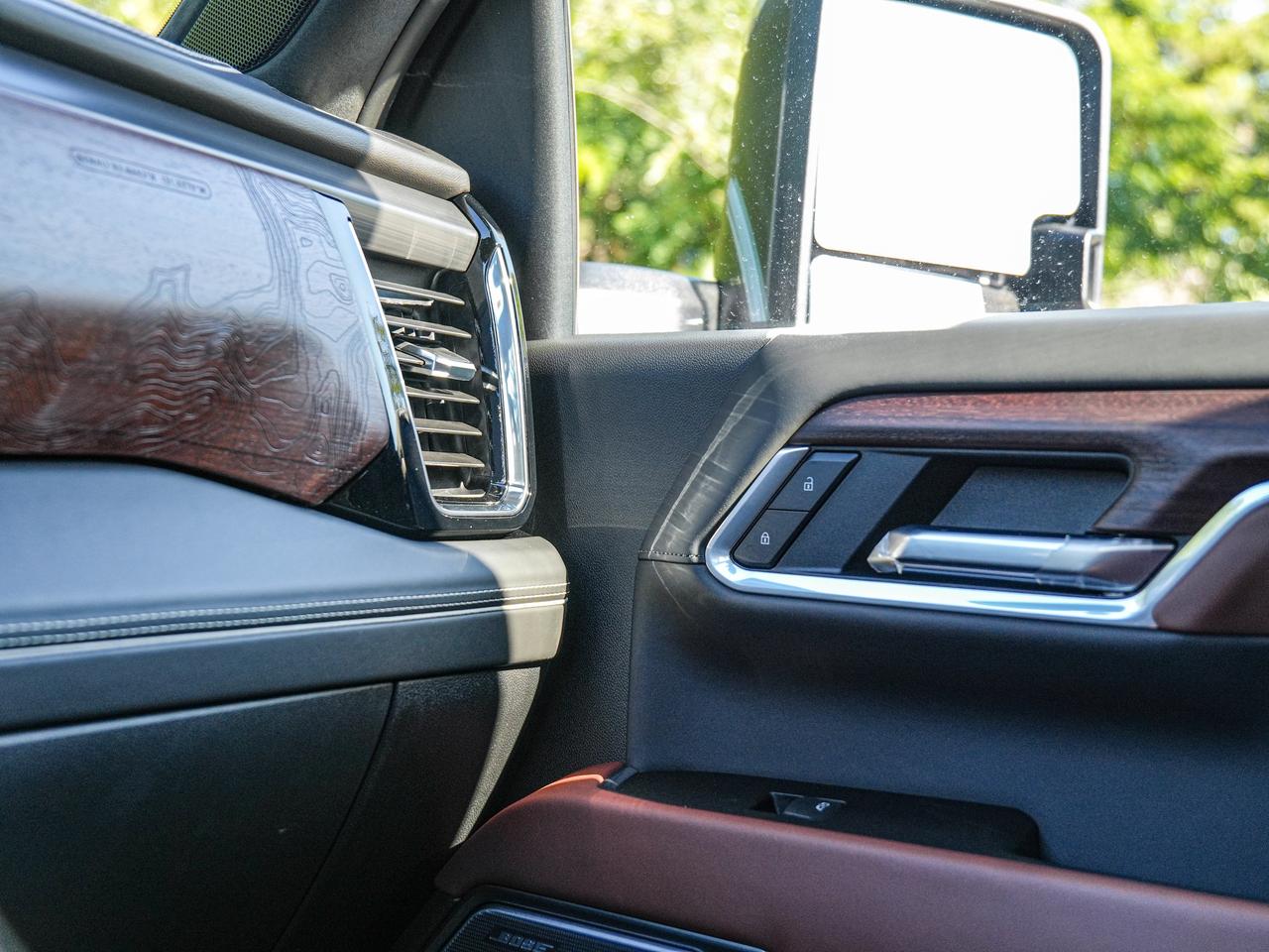 2026 GMC SIERRA 2500HD Denali Ultimate Photo