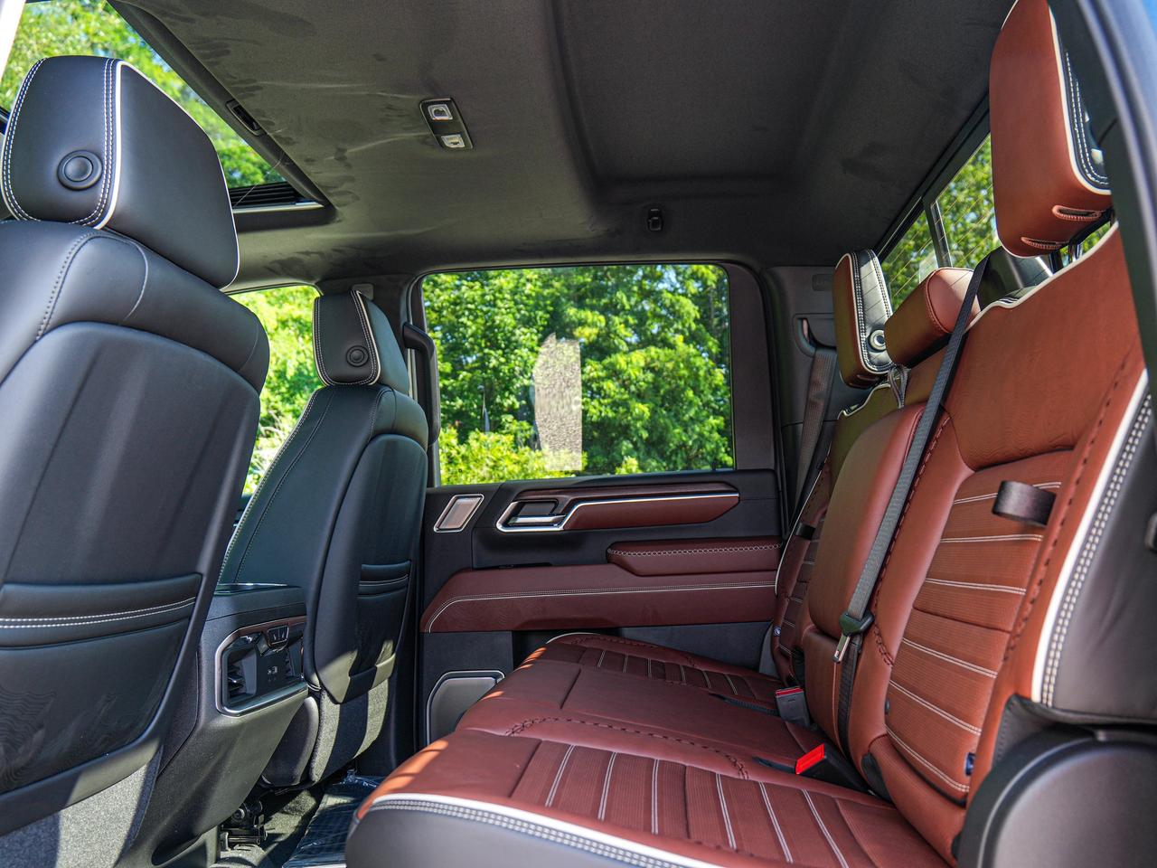 2026 GMC SIERRA 2500HD Denali Ultimate Photo