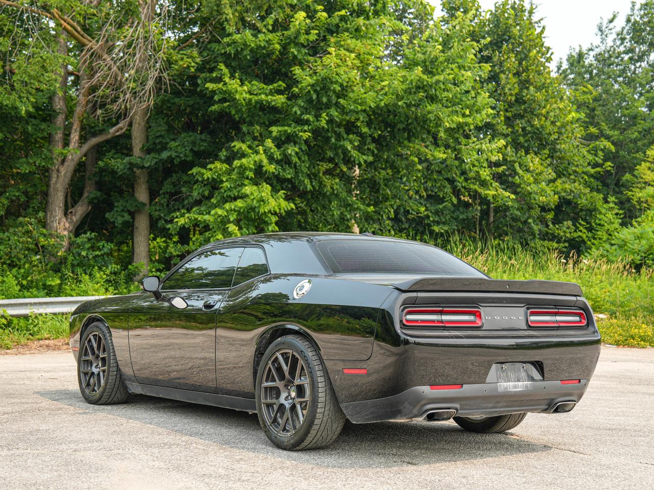 2016 Dodge Challenger R/T SHAKER Photo