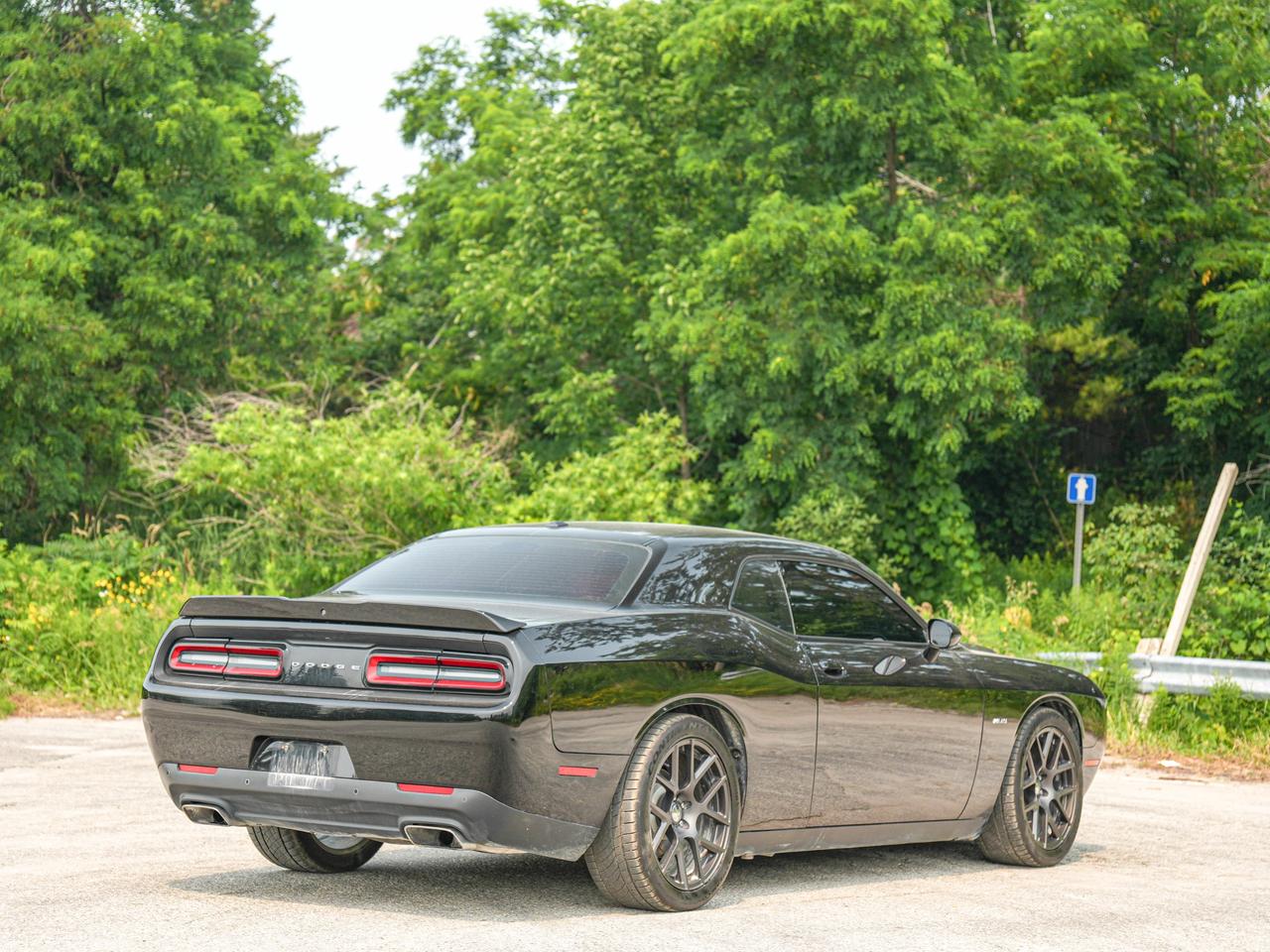 2016 Dodge Challenger R/T SHAKER Photo