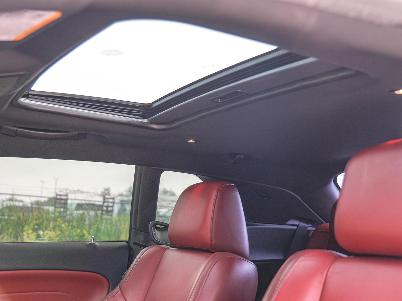 2016 Dodge Challenger R/T SHAKER Photo