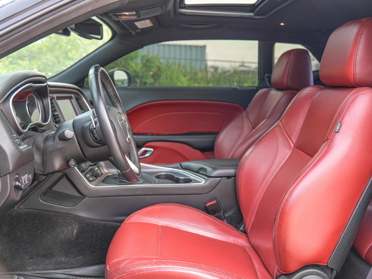 2016 Dodge Challenger R/T SHAKER Photo