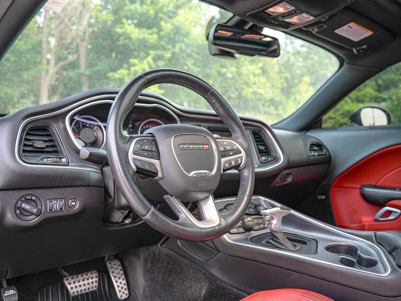 2016 Dodge Challenger R/T SHAKER Photo