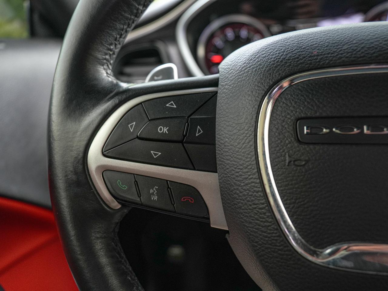 2016 Dodge Challenger R/T SHAKER Photo