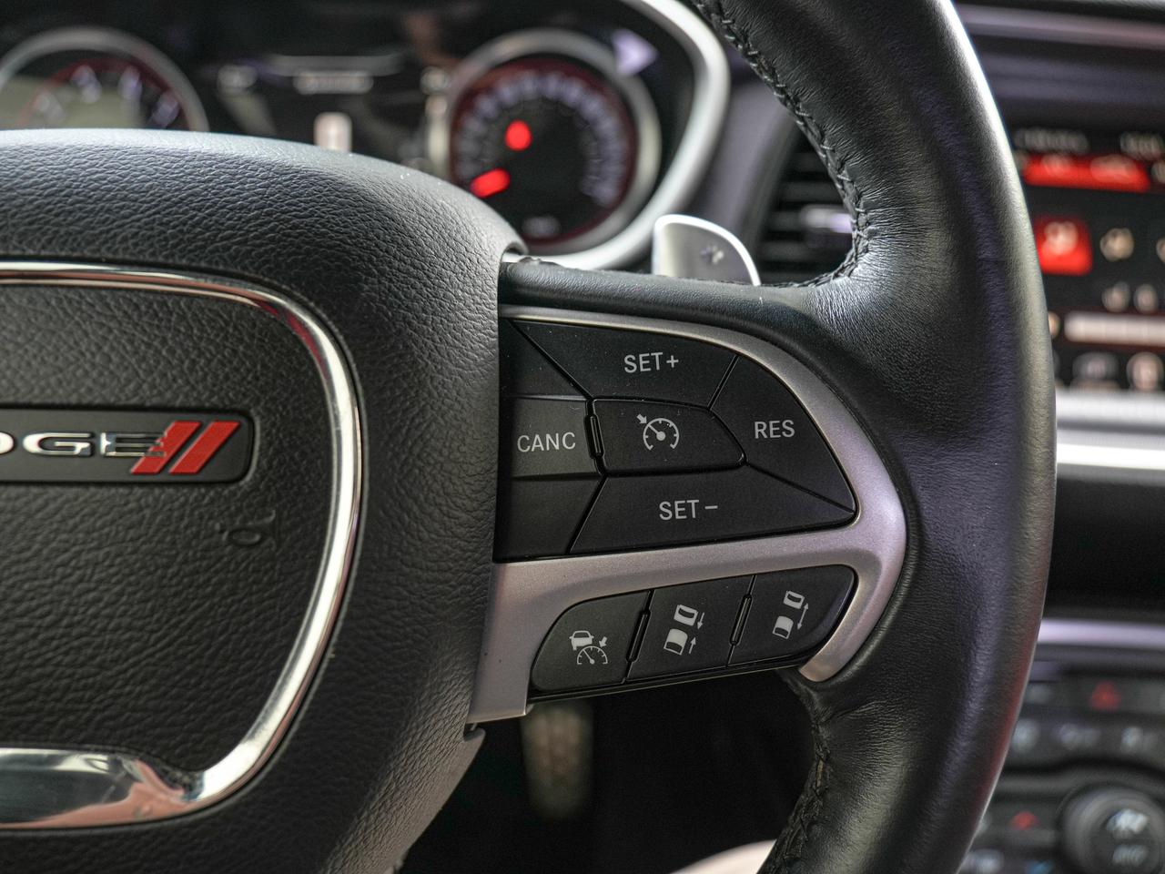 2016 Dodge Challenger R/T SHAKER Photo
