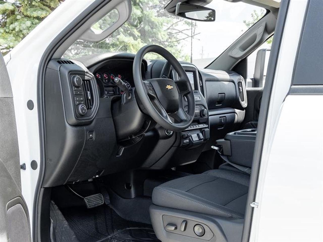 2026 Chevrolet Silverado 2500 HD CUSTOM Photo