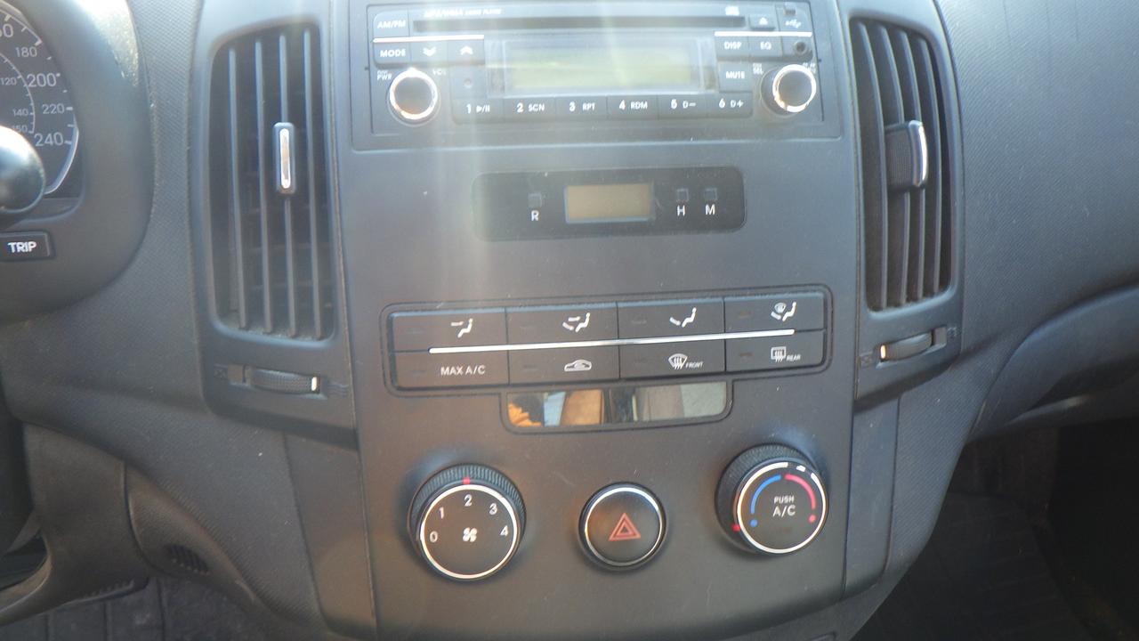 2012 Hyundai Elantra Touring 4dr Wgn Auto L Photo