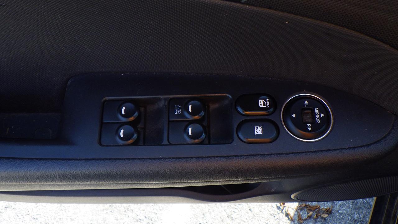 2012 Hyundai Elantra Touring 4dr Wgn Auto L Photo