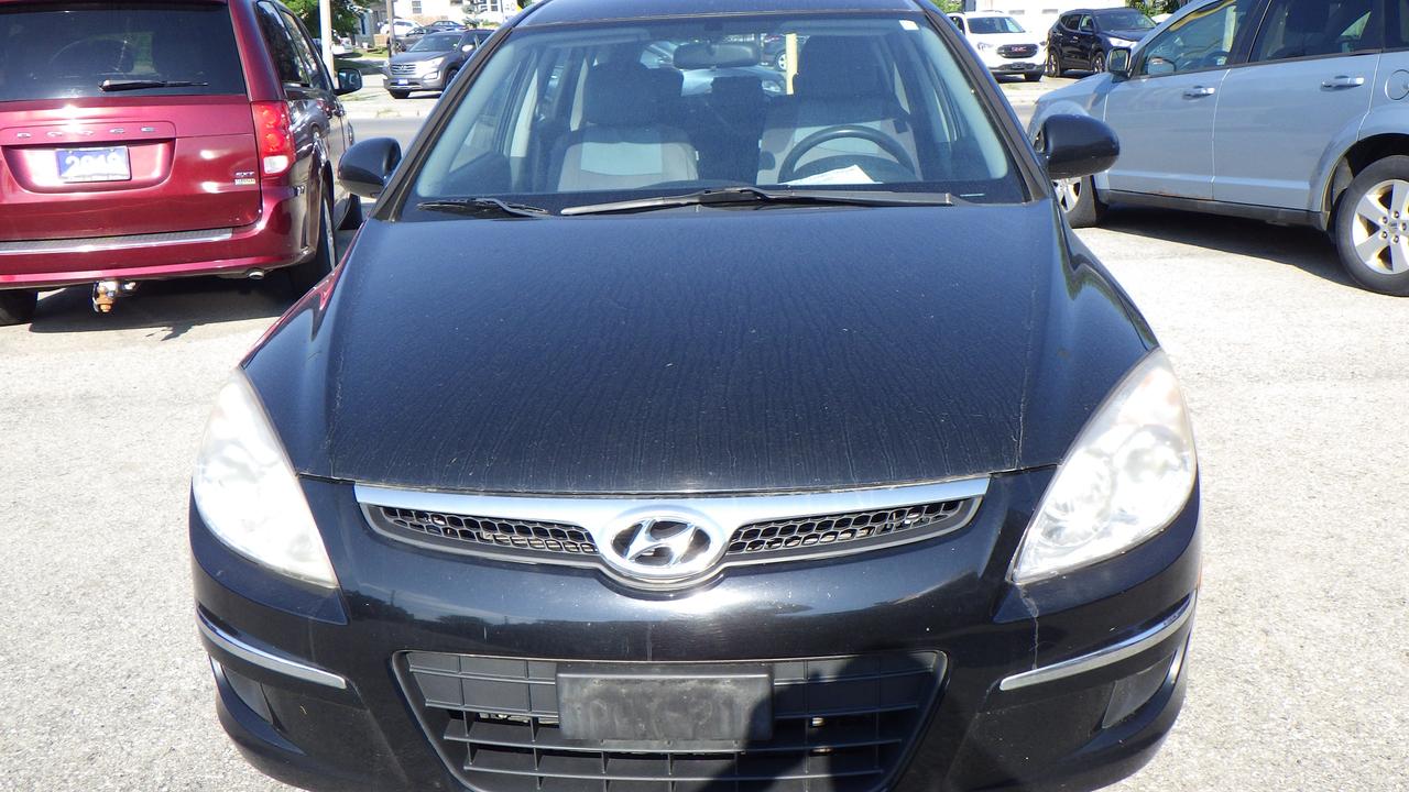 2012 Hyundai Elantra Touring 4dr Wgn Auto L Photo