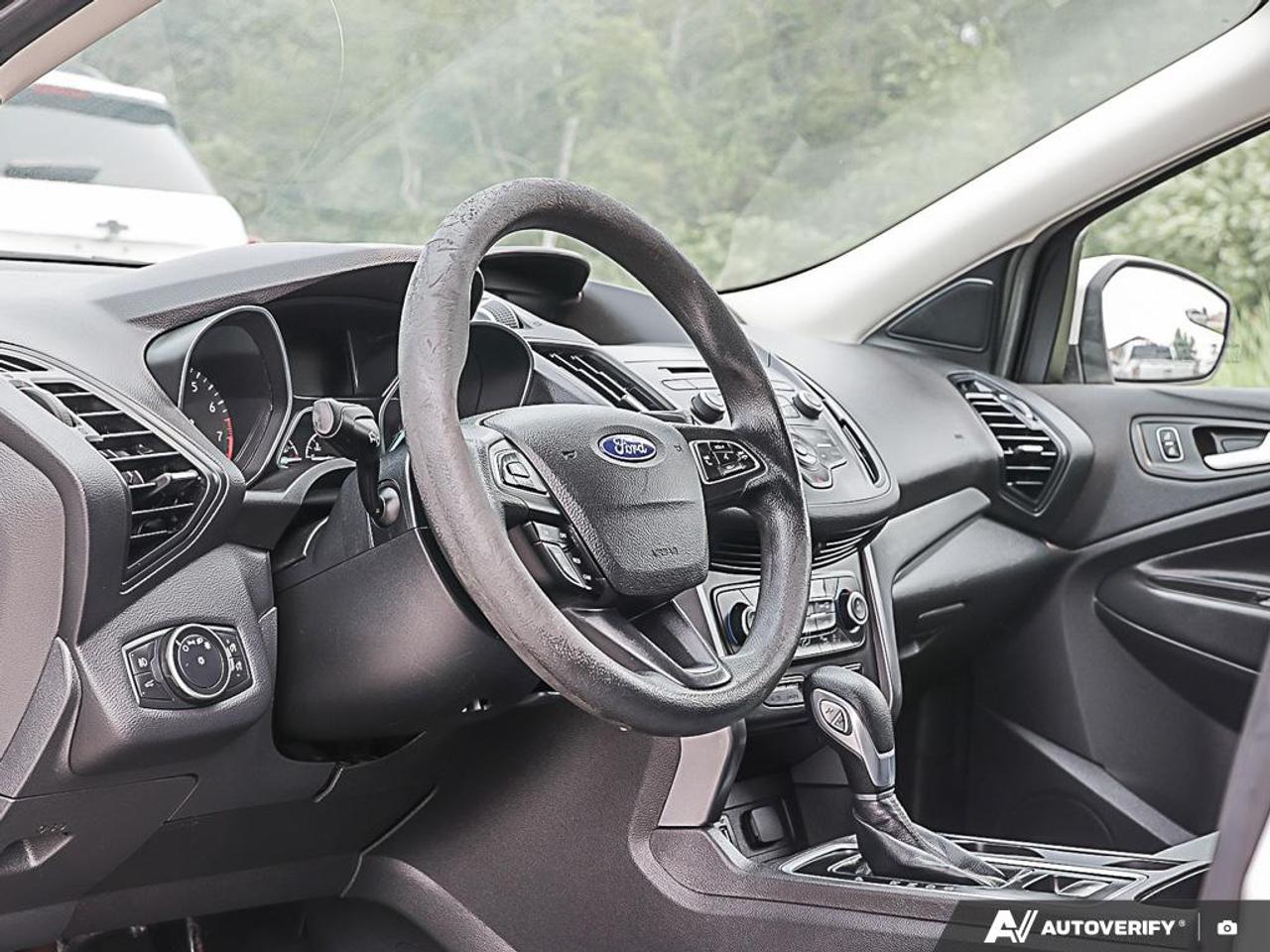 2018 Ford Escape SE, AWD, R/V CAM, HEATED SEATS Photo