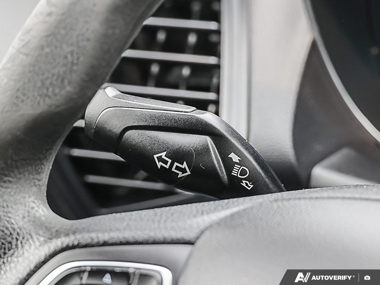 2018 Ford Escape SE, AWD, R/V CAM, HEATED SEATS - Photo #16