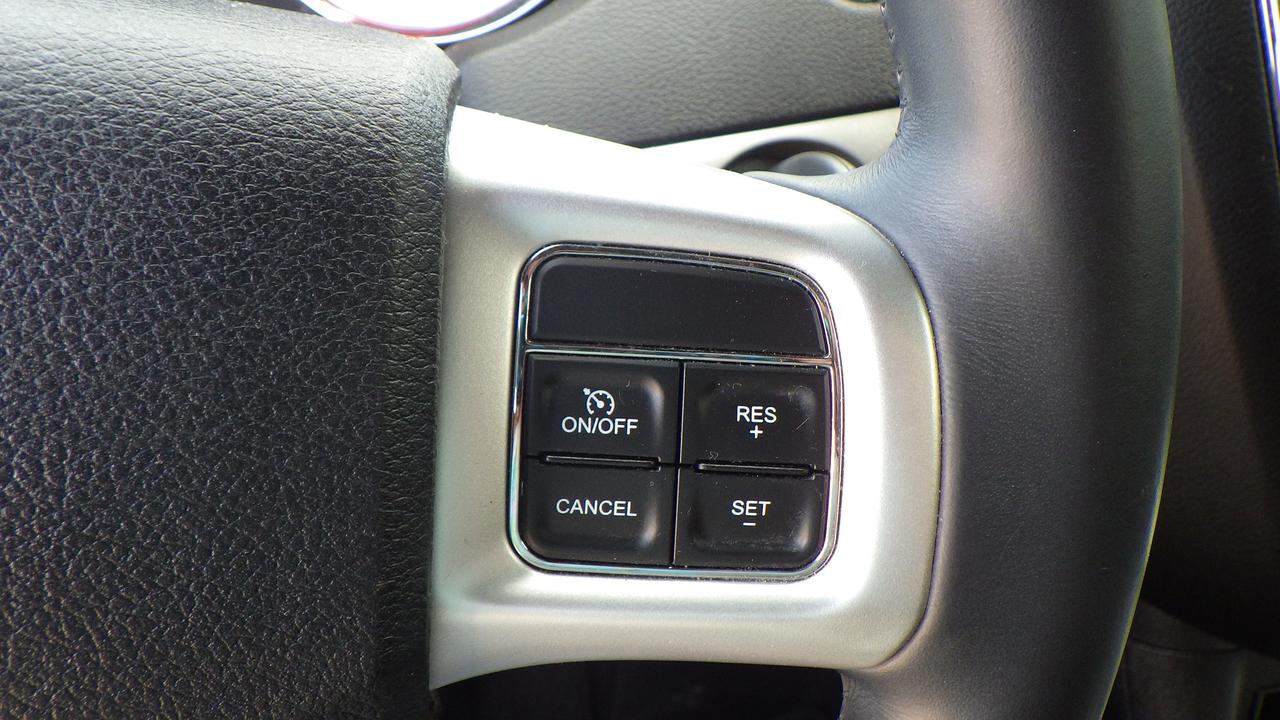 2018 Dodge Grand Caravan SXT Photo