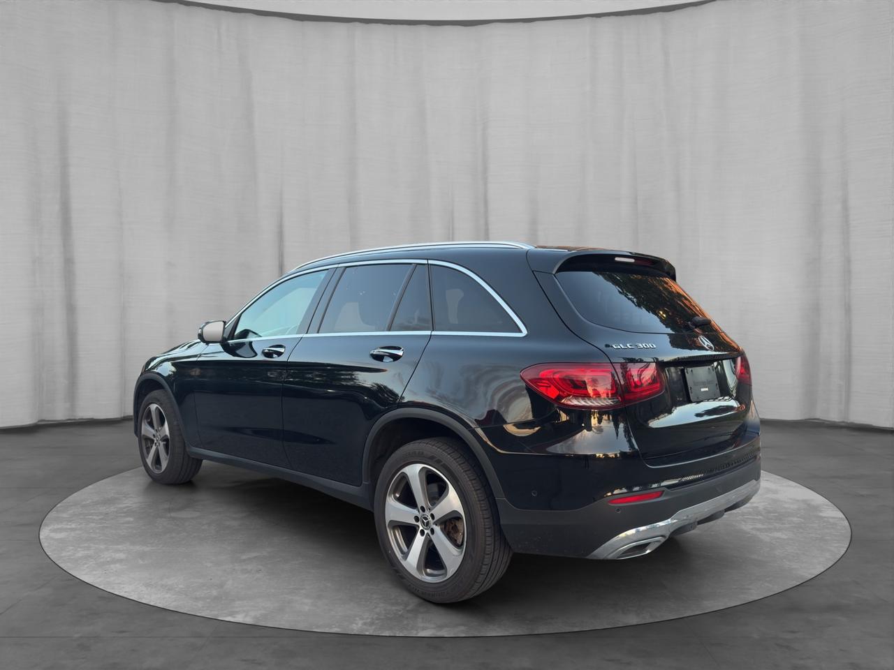 2022 Mercedes-Benz GLC-Class GLC 300 4MATIC SUV Photo