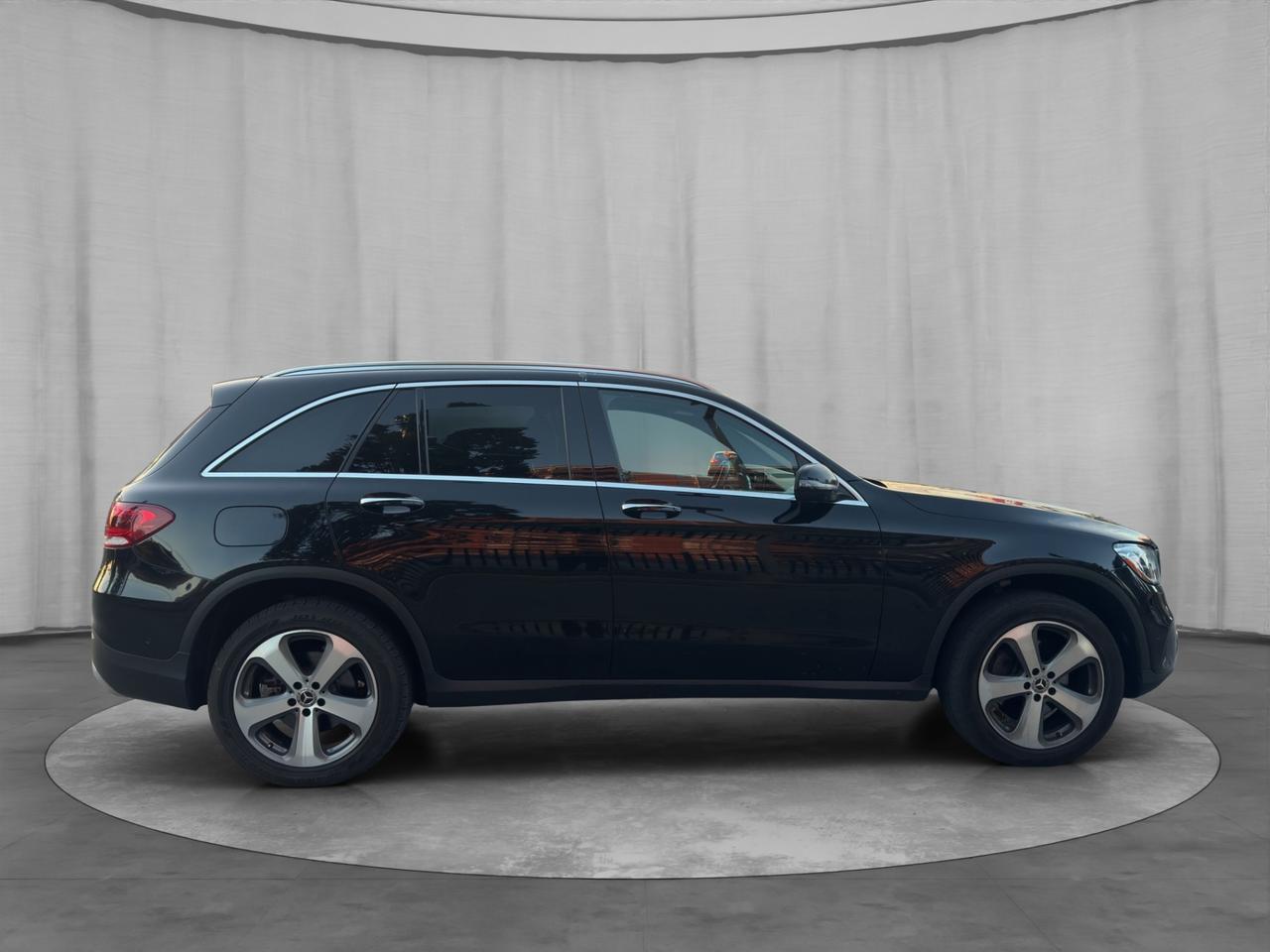 2022 Mercedes-Benz GLC-Class GLC 300 4MATIC SUV Photo