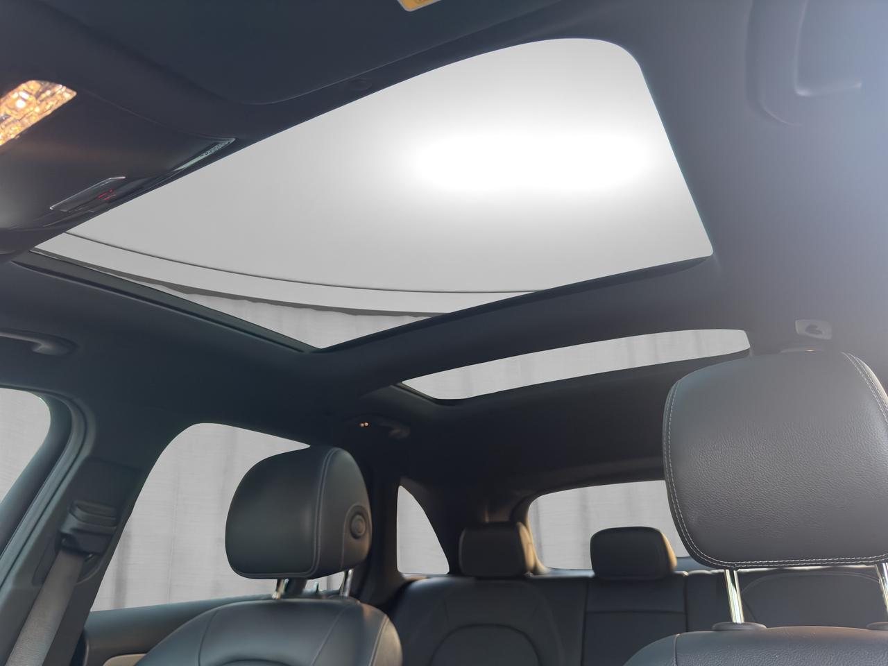 2022 Mercedes-Benz GLC-Class GLC 300 4MATIC SUV Photo