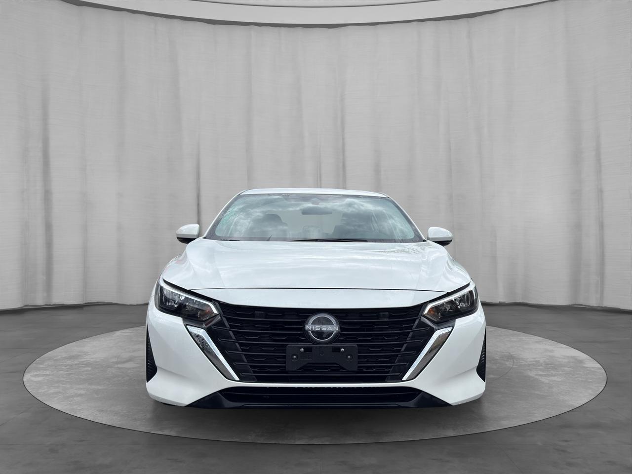 2024 Nissan Sentra SV CVT Photo1