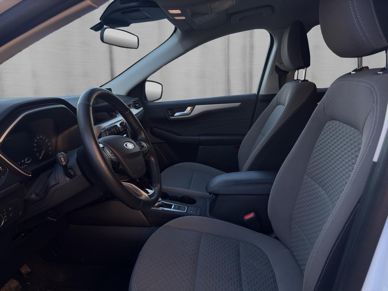 2021 Ford Escape SE AWD Photo