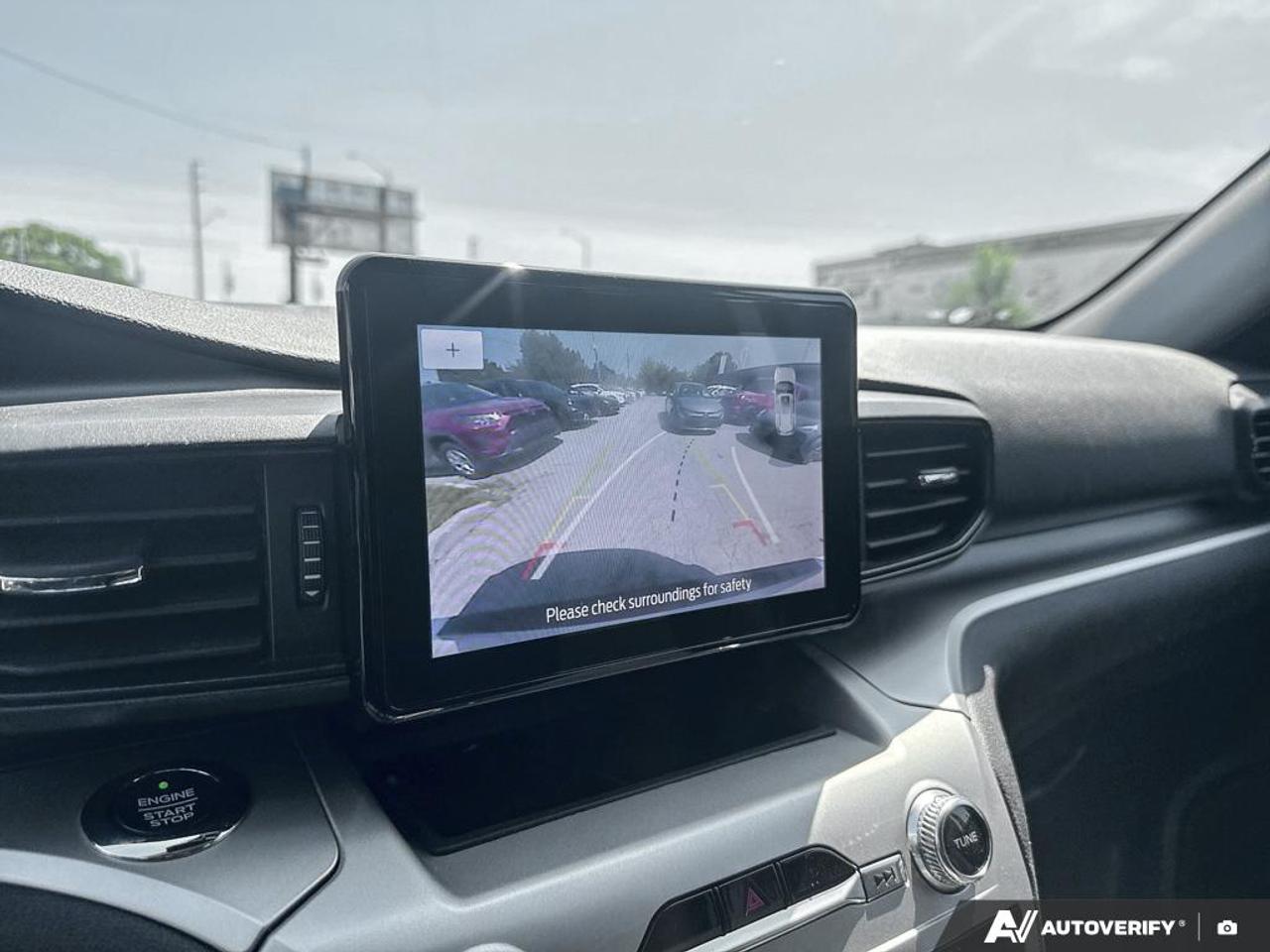 2020 Ford Explorer XLT / 7 PASS / BLINDSPOT / HTD SEATS /PWR TAILGATE Photo