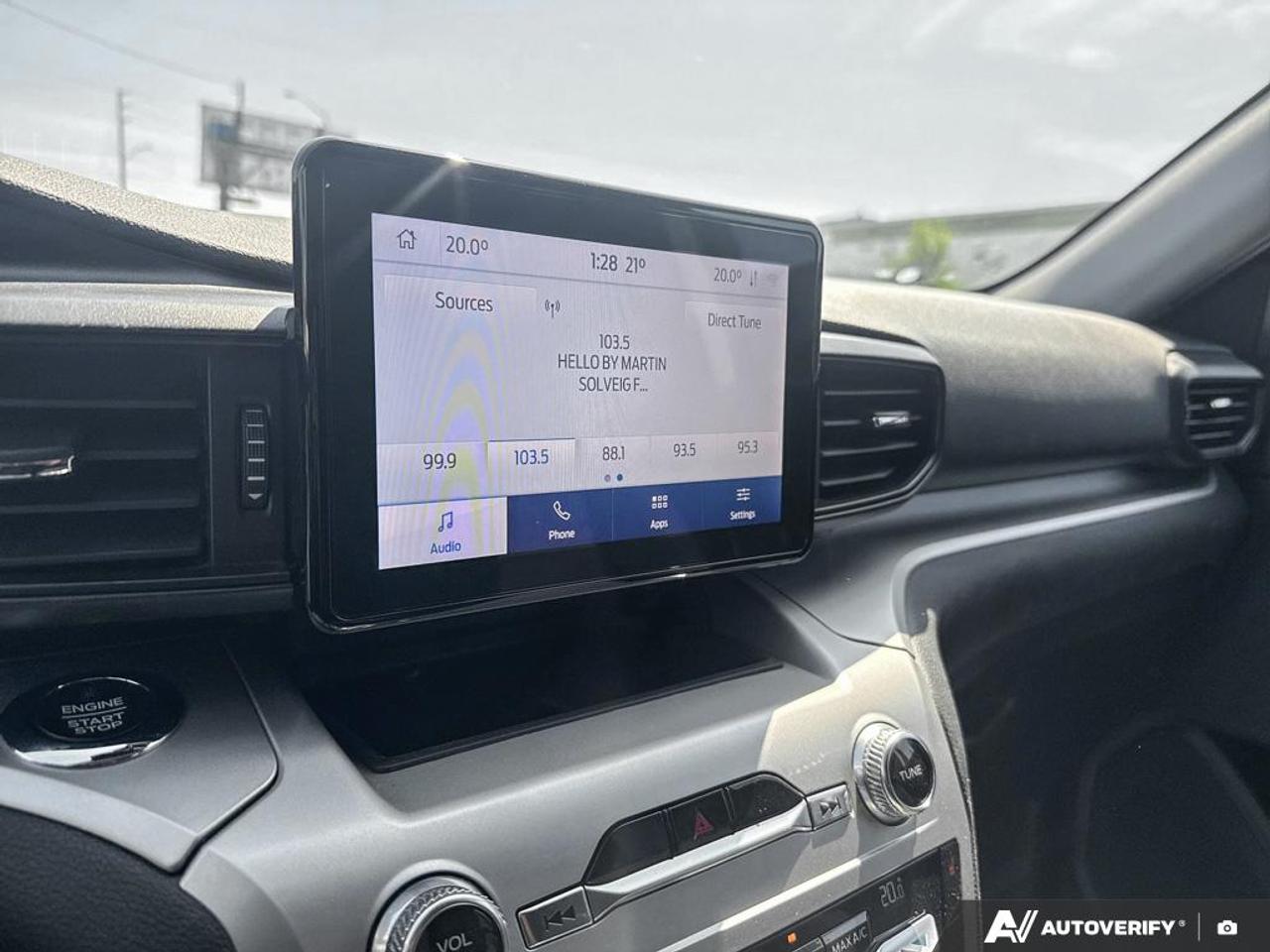 2020 Ford Explorer XLT / 7 PASS / BLINDSPOT / HTD SEATS /PWR TAILGATE Photo
