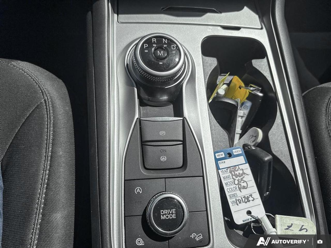 2020 Ford Explorer XLT / 7 PASS / BLINDSPOT / HTD SEATS /PWR TAILGATE Photo